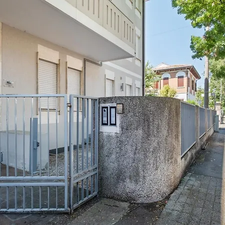 Myplace Porta San Giovanni 公寓