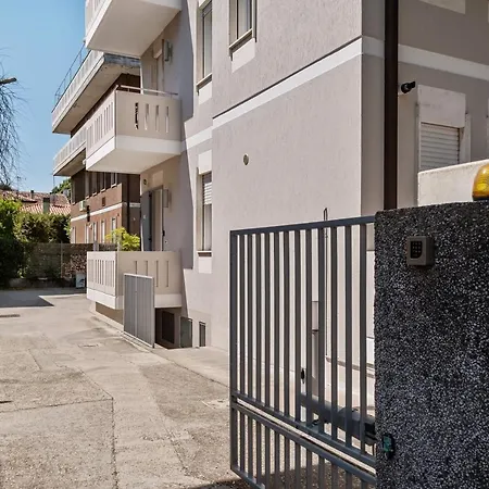 公寓 Myplace Porta San Giovanni *