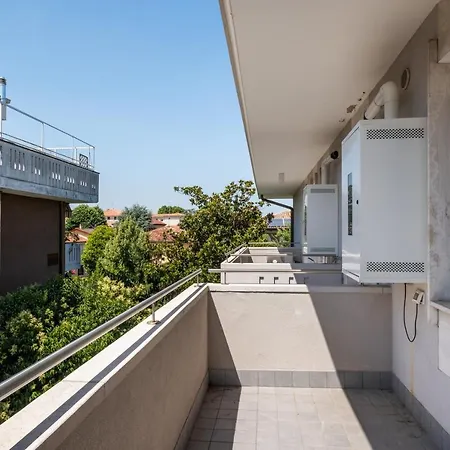 Joivy Porta San Giovanni Apartment *