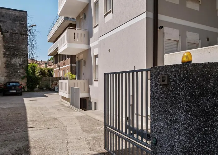 Lägenhet Joivy Porta San Giovanni *